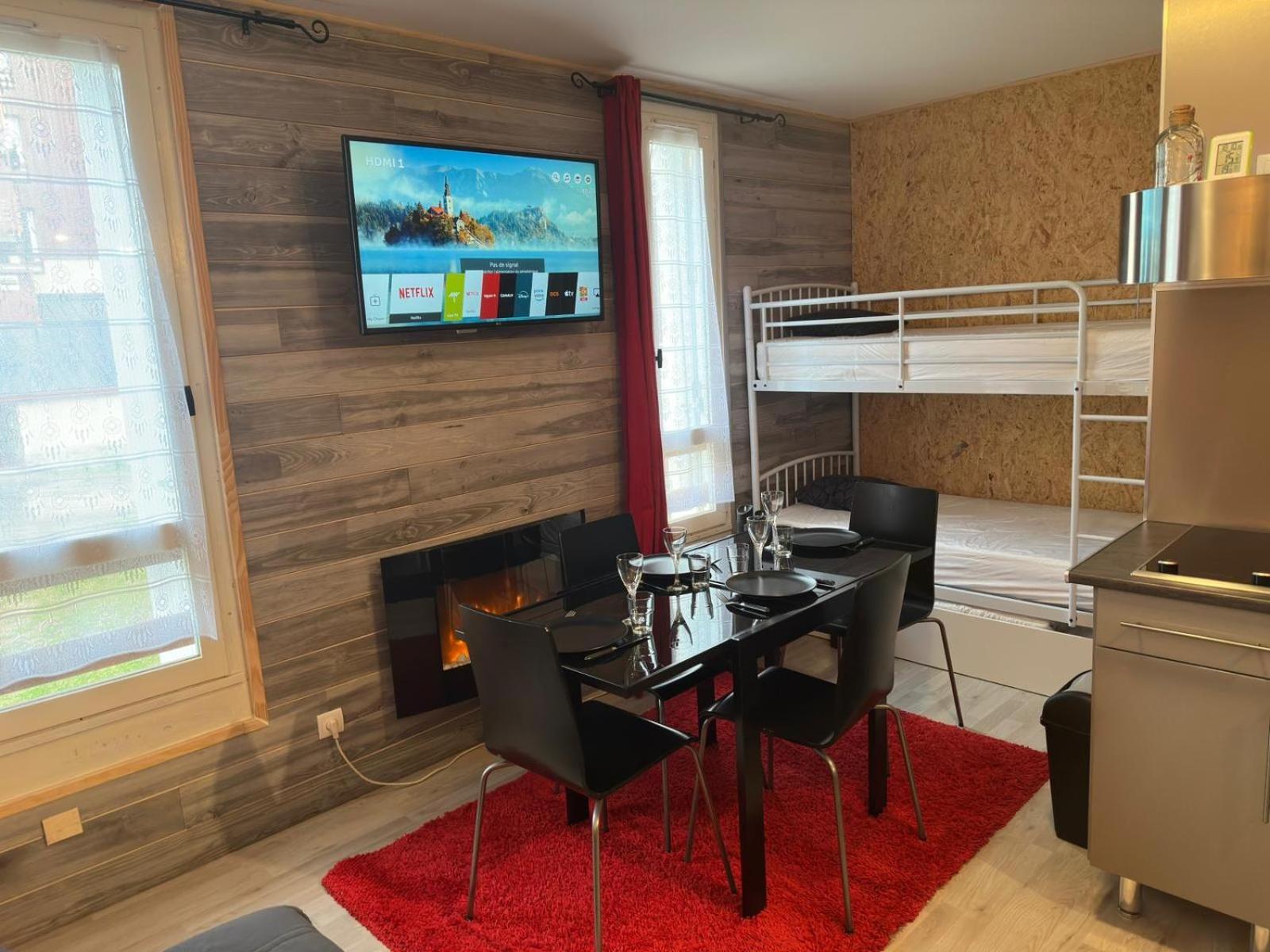 Le Chaleureux Cocon Rouge Apartamento Ustou Exterior foto