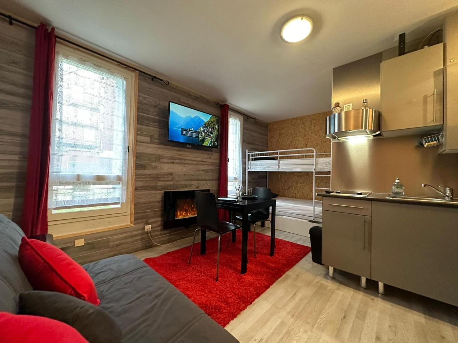 Le Chaleureux Cocon Rouge Apartamento Ustou Exterior foto