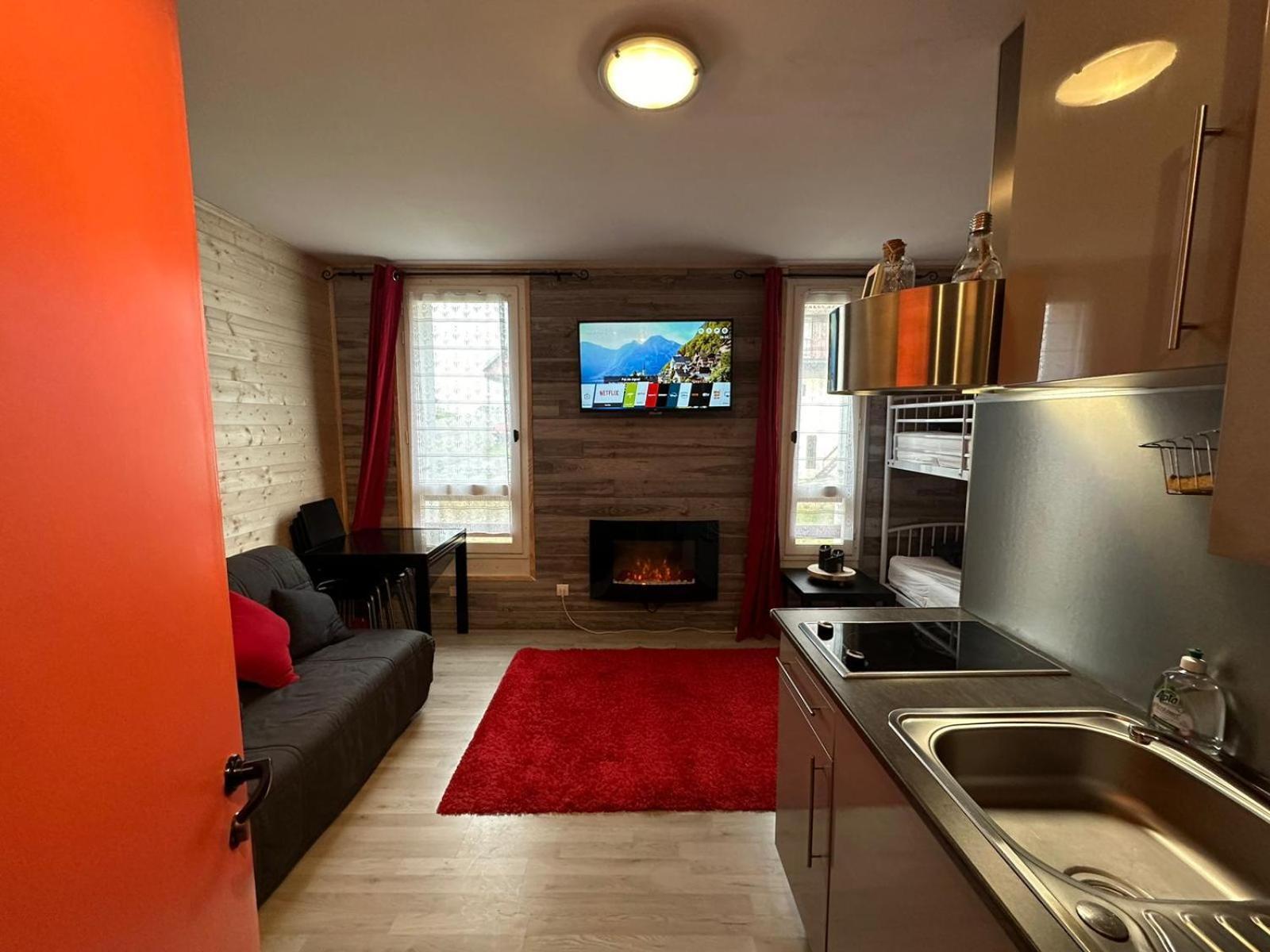 Le Chaleureux Cocon Rouge Apartamento Ustou Exterior foto